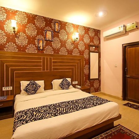 V Resorts Dukes Den Resort Рамнаґар Екстер'єр фото