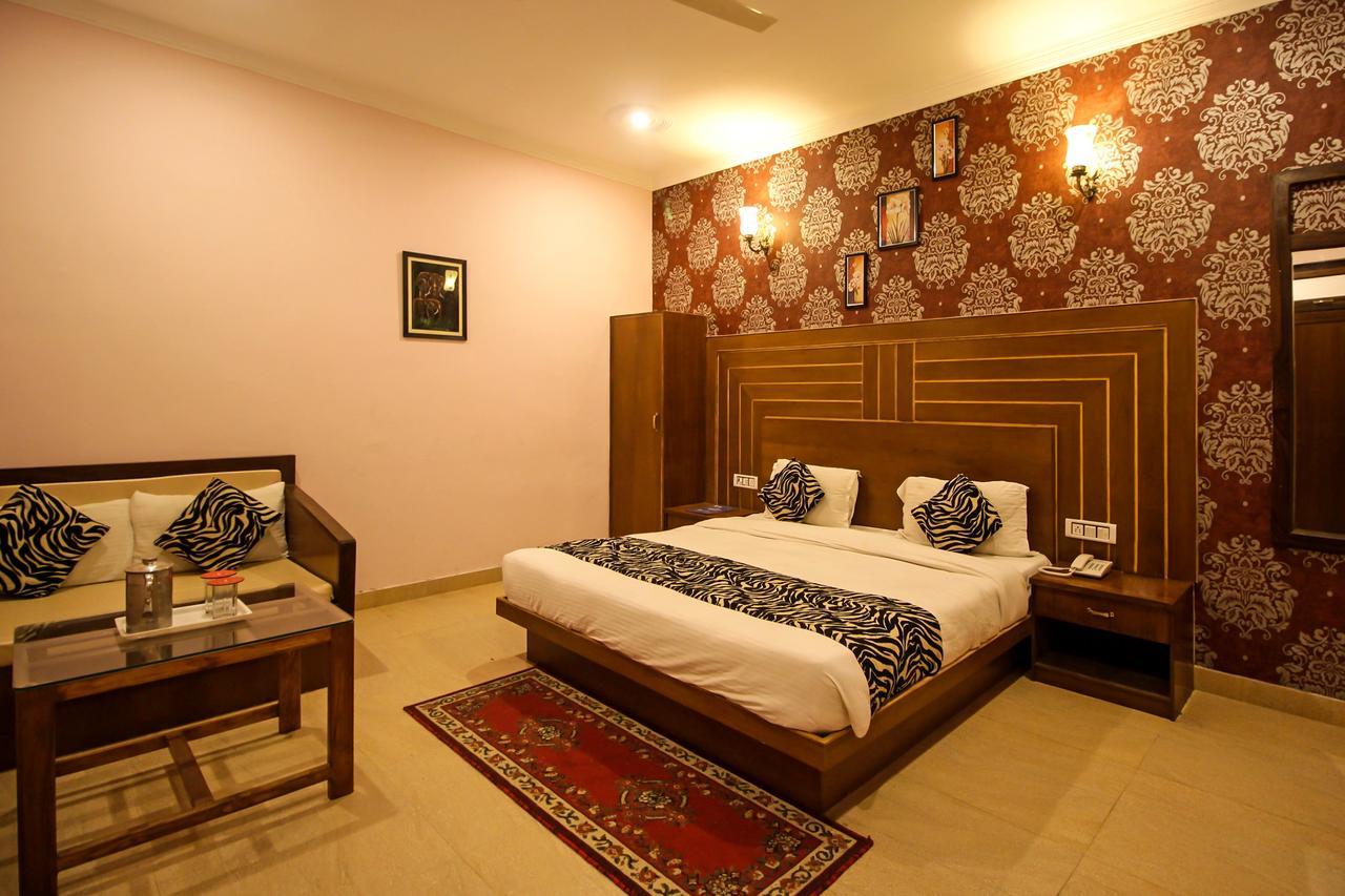 V Resorts Dukes Den Resort Рамнаґар Екстер'єр фото